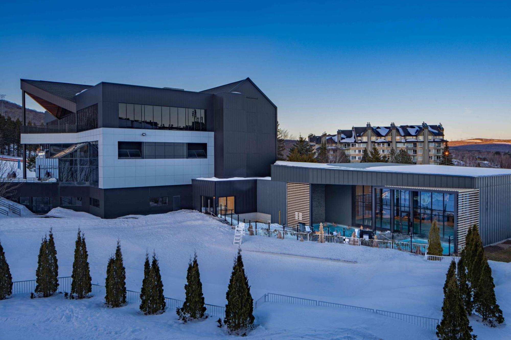 Delta Hotels By Marriott Mont Sainte-Anne, Resort & Convention Center Beaupre Exterior photo