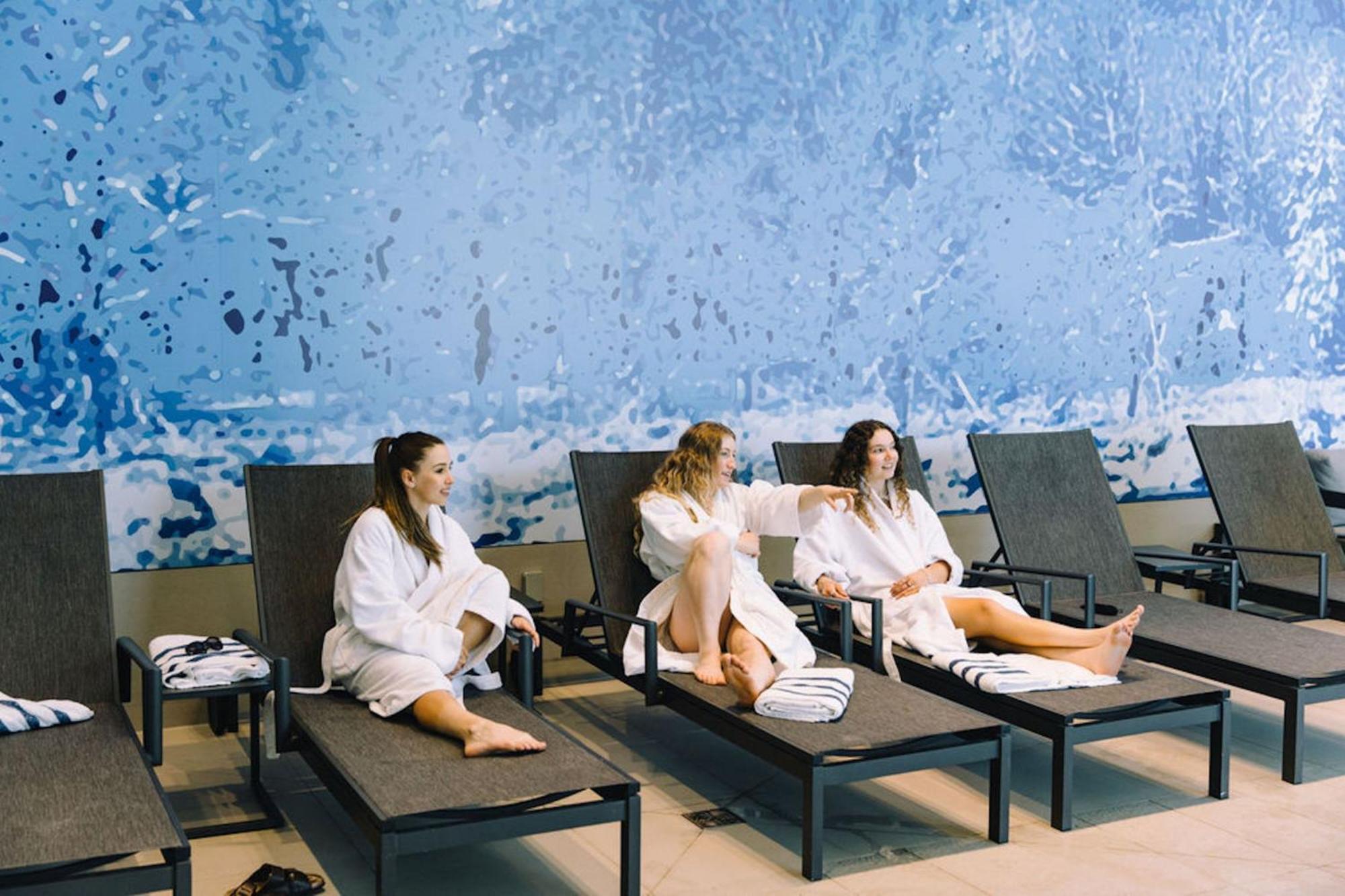 Delta Hotels By Marriott Mont Sainte-Anne, Resort & Convention Center Beaupre Exterior photo